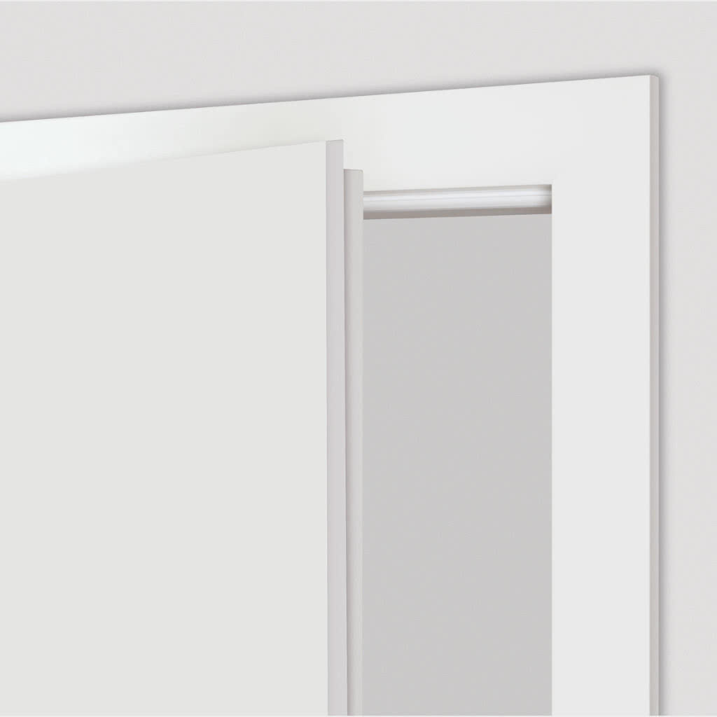 Gefälzte Tür geöffnet