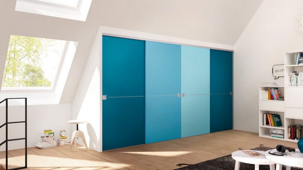 GLEITTÜRSYSTEM „HIDDEN DESK“