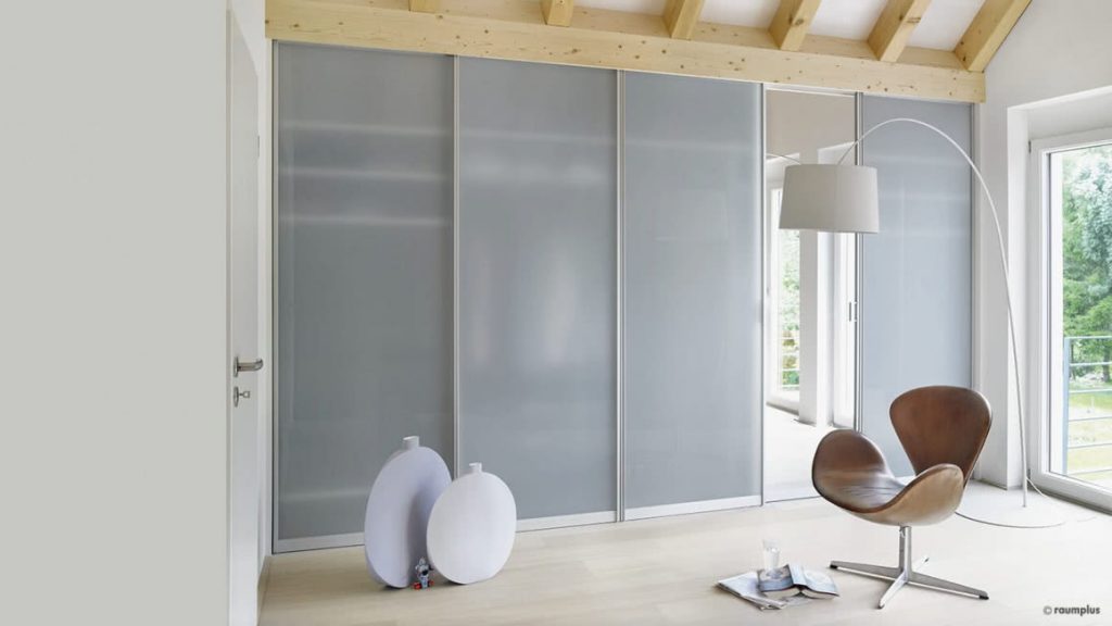 GLEITTÜRSYSTEM „WOMEN DREAM“