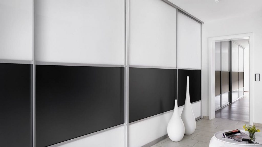 RAUMTEILER „BLACK & WHITE“